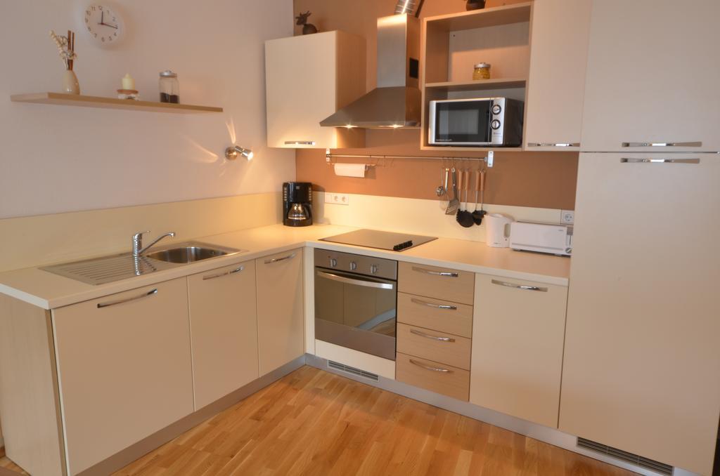 Apartment Riccardo - By Alpen Apartments Kaprun Quarto foto